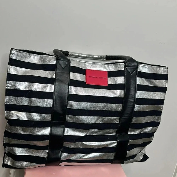 VICTORIA'S SECRET ZEBRA STRIPED TOTE BAG - Picture 4 of 10